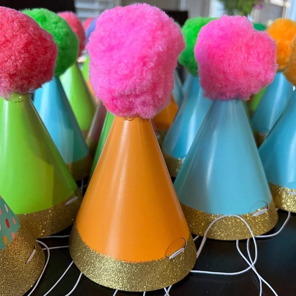 Colorful Party Hats with PomPoms (28)